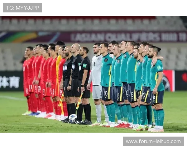 澳网焦点战：顶尖球星激烈对决引发球迷热议