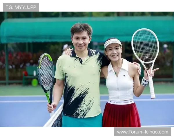 网球界最新动态：顶尖选手赛场争锋精彩对决解析