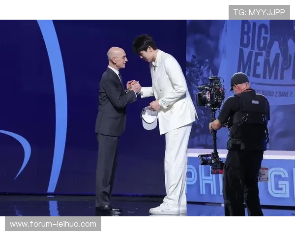 中国男篮杨瀚森NBA选秀最新行情及球探全面评价分析 中国男篮杨瀚森NBA选秀最新行情及球探全面评价分析